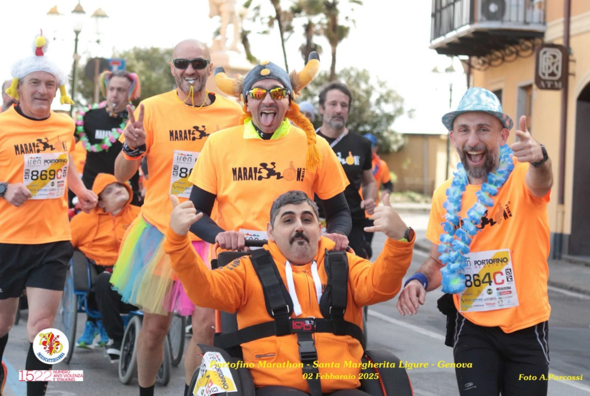 Squadra spingitori motivata alla Portofino Marathon guidata da Francesco Mininni.
